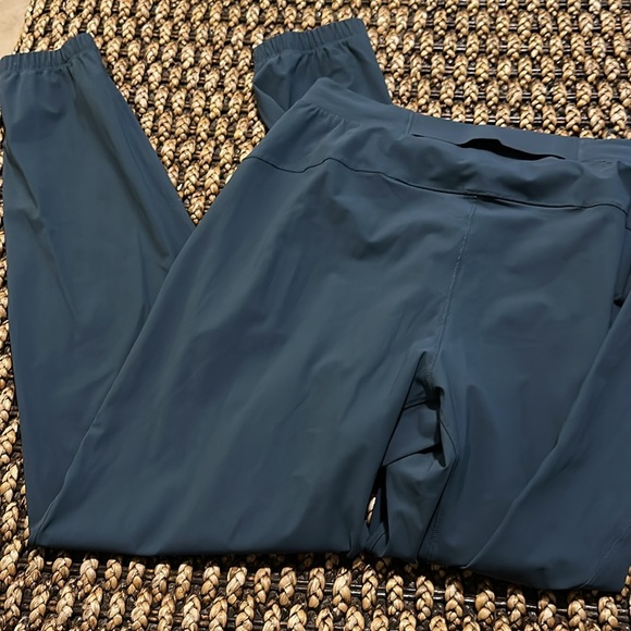 Lululemon Surge Jogger 29"
Iron Blue - Picture 7 of 8